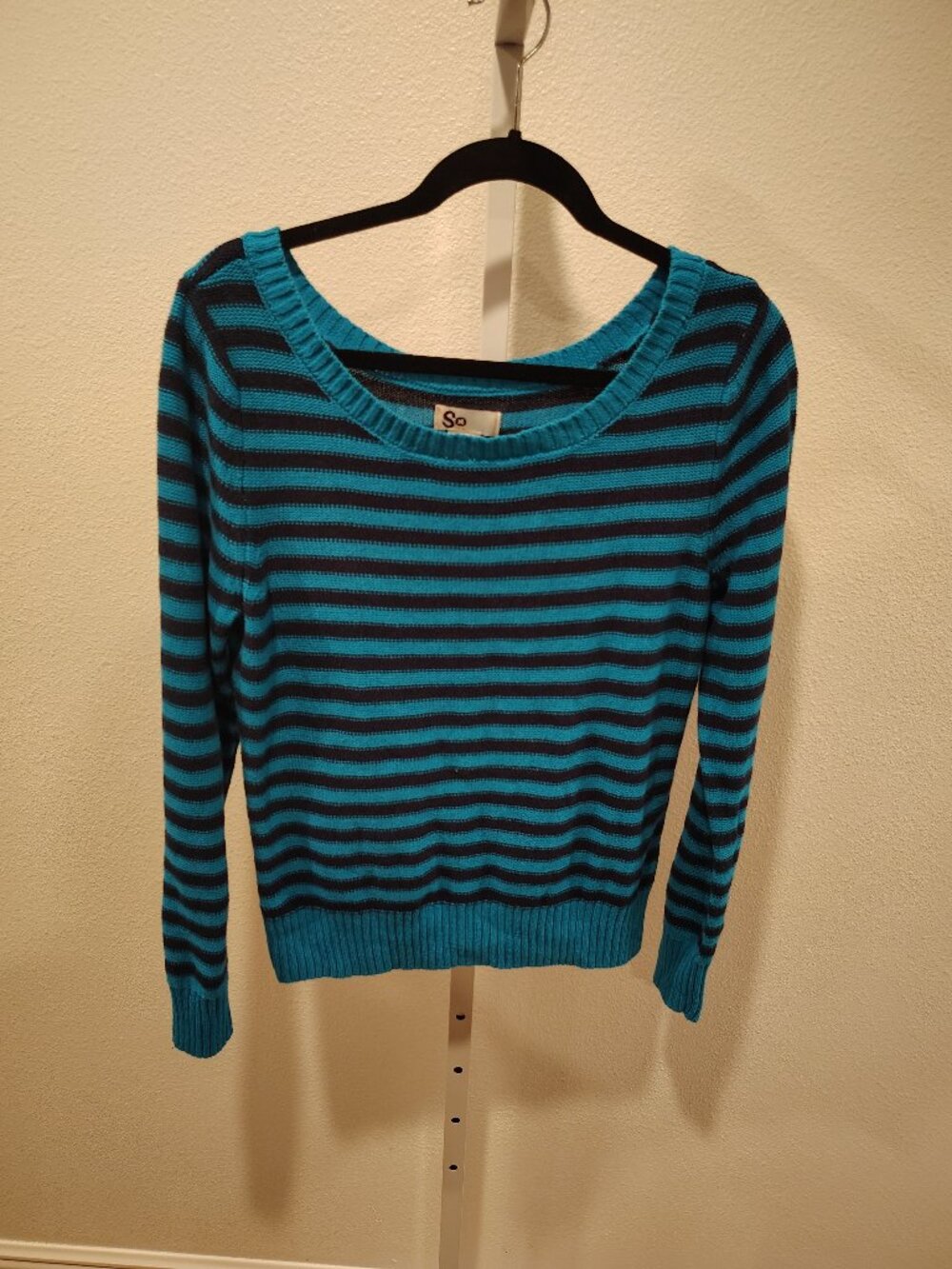 SO Sweater Junior's Size XL Scoop Neck Stripes Striped Long Sleeve Teal Y2K